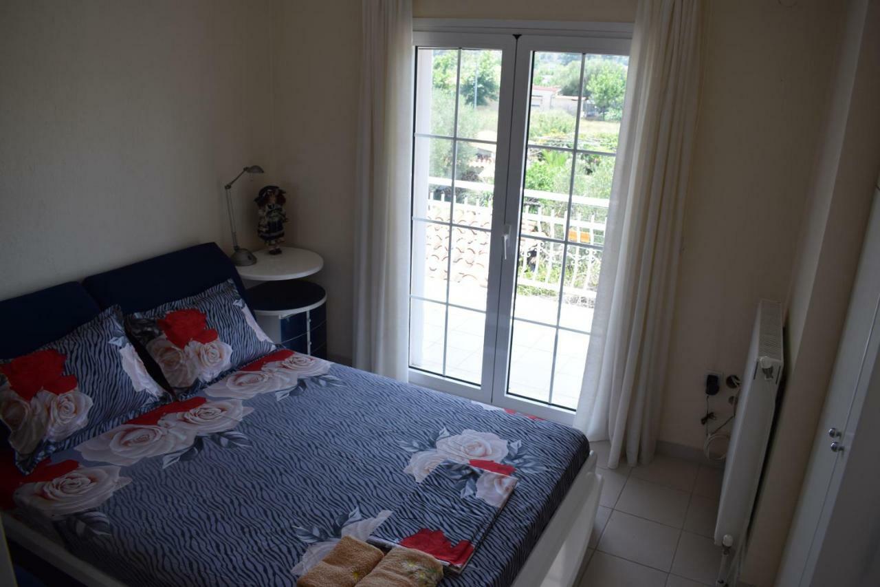 Villa Close To The Beach Ормос Пангиас Екстериор снимка