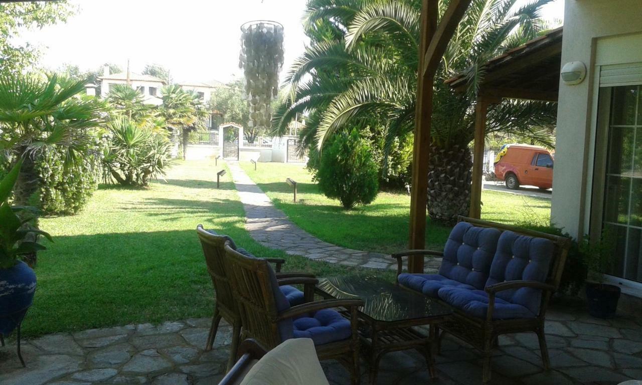 Villa Close To The Beach Ормос Пангиас Екстериор снимка