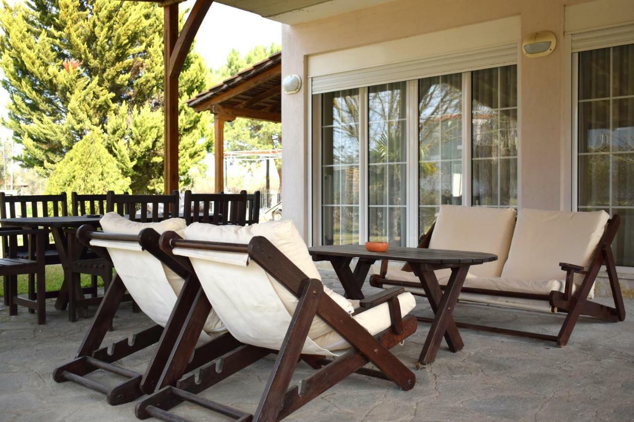 Villa Close To The Beach Ормос Пангиас Екстериор снимка