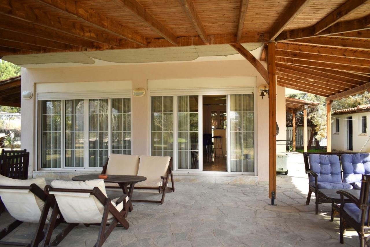 Villa Close To The Beach Ормос Пангиас Екстериор снимка